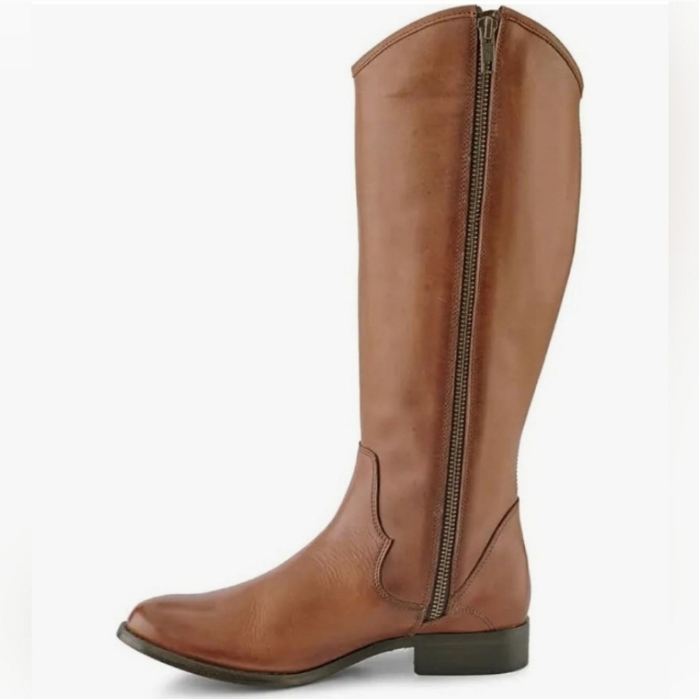 Western Chic Frye Leather Cognac Boots - Picture 4 of 11
